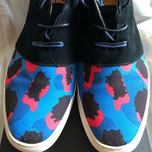 Canvas and suede low top sneakers